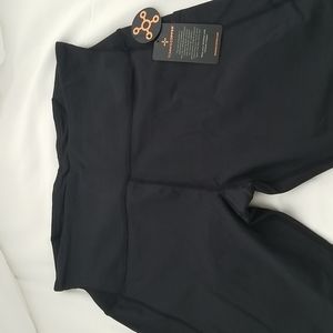 Tommiecopper support capri Yoga pants